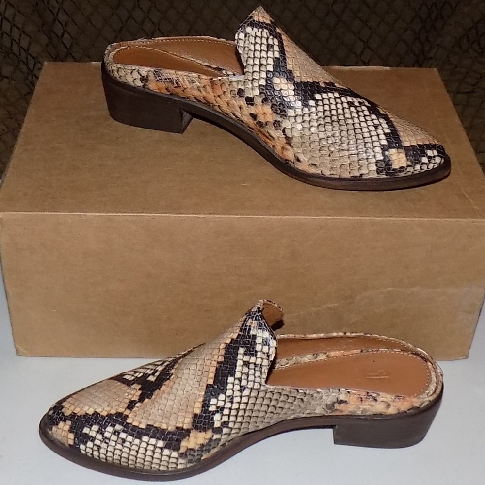 New Frye Ray Python leather Mule Made in Mexico